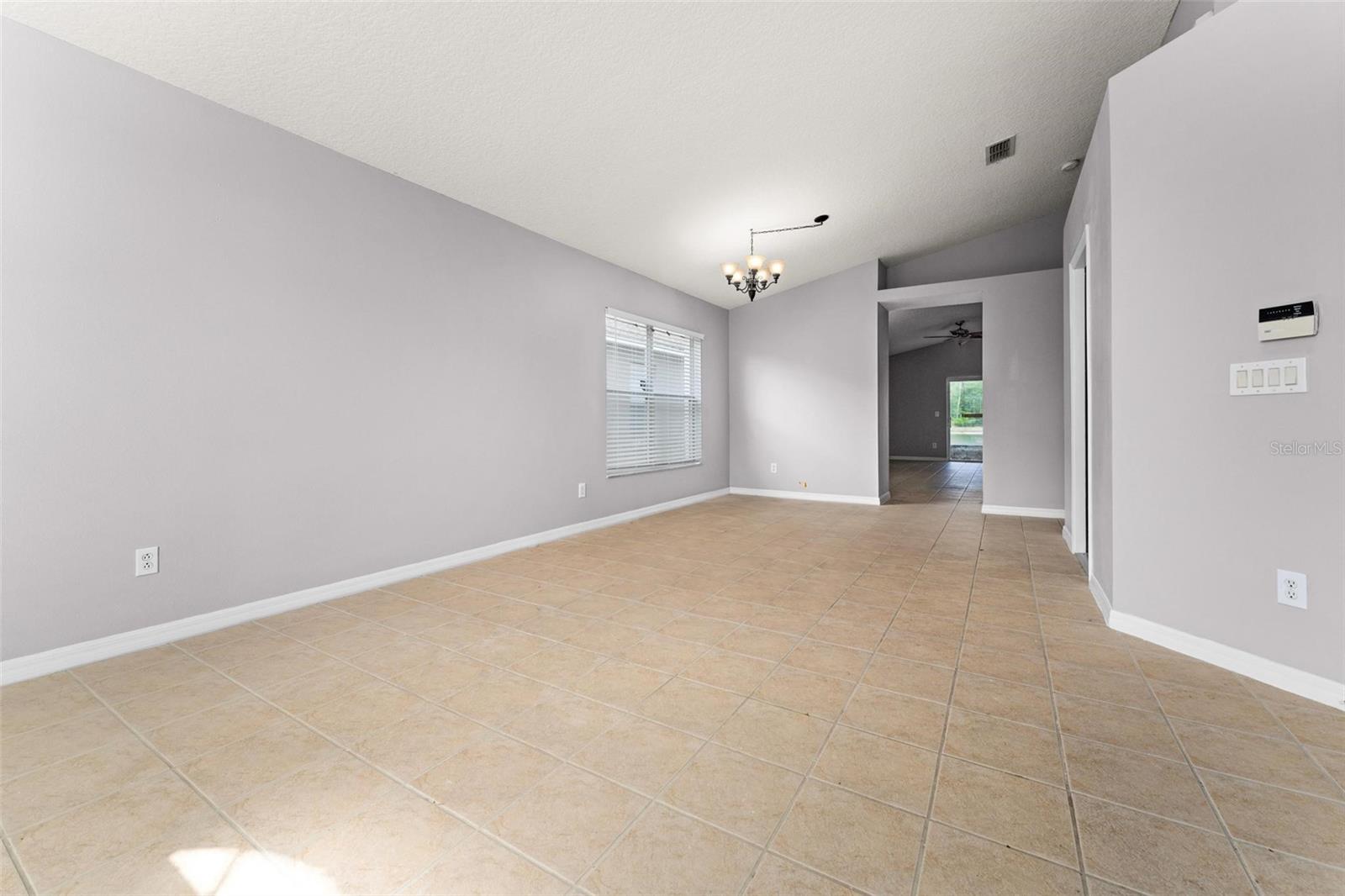 Image 7 of 43 For 5201 Walnut Ridge Drive