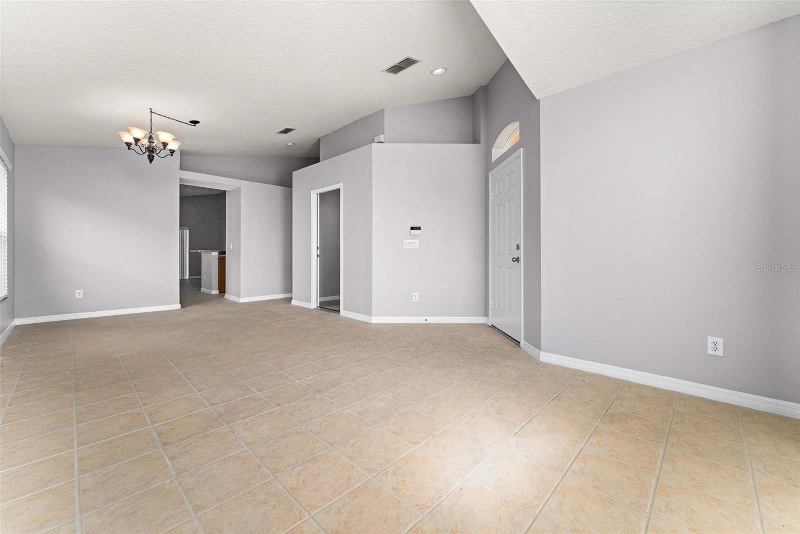 Image 8 of 43 For 5201 Walnut Ridge Drive