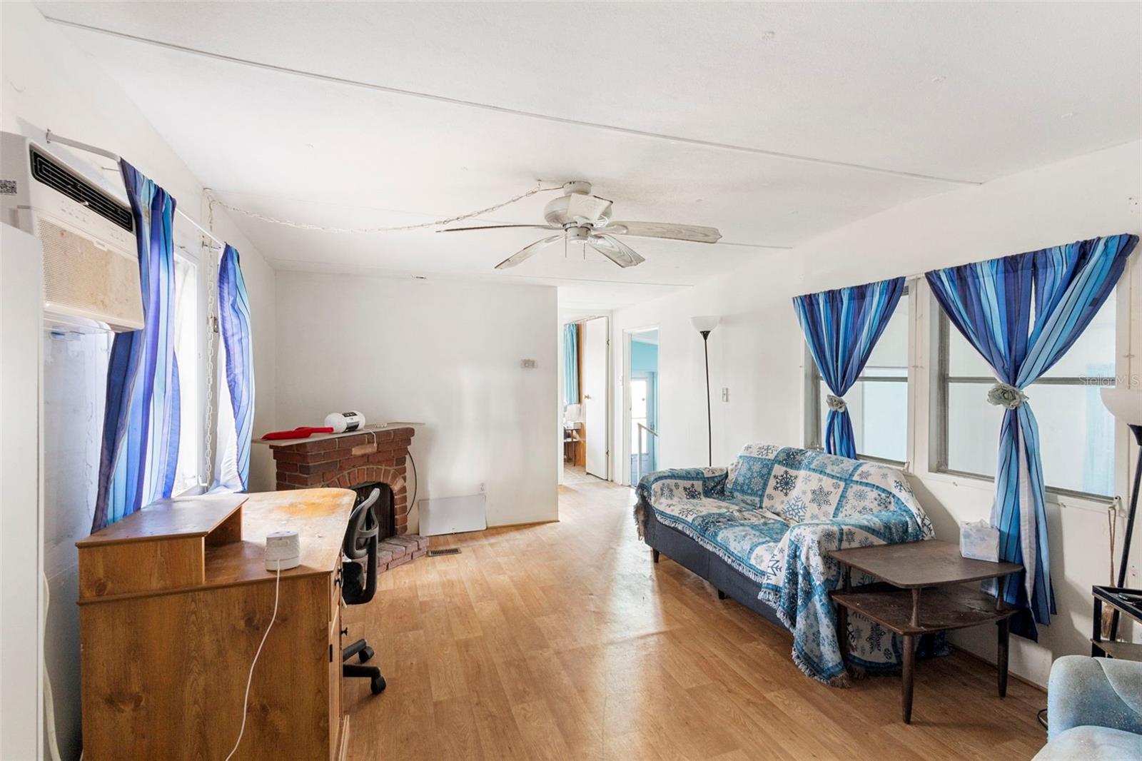 Image 13 of 24 For 1910 Enterprise Ave 13