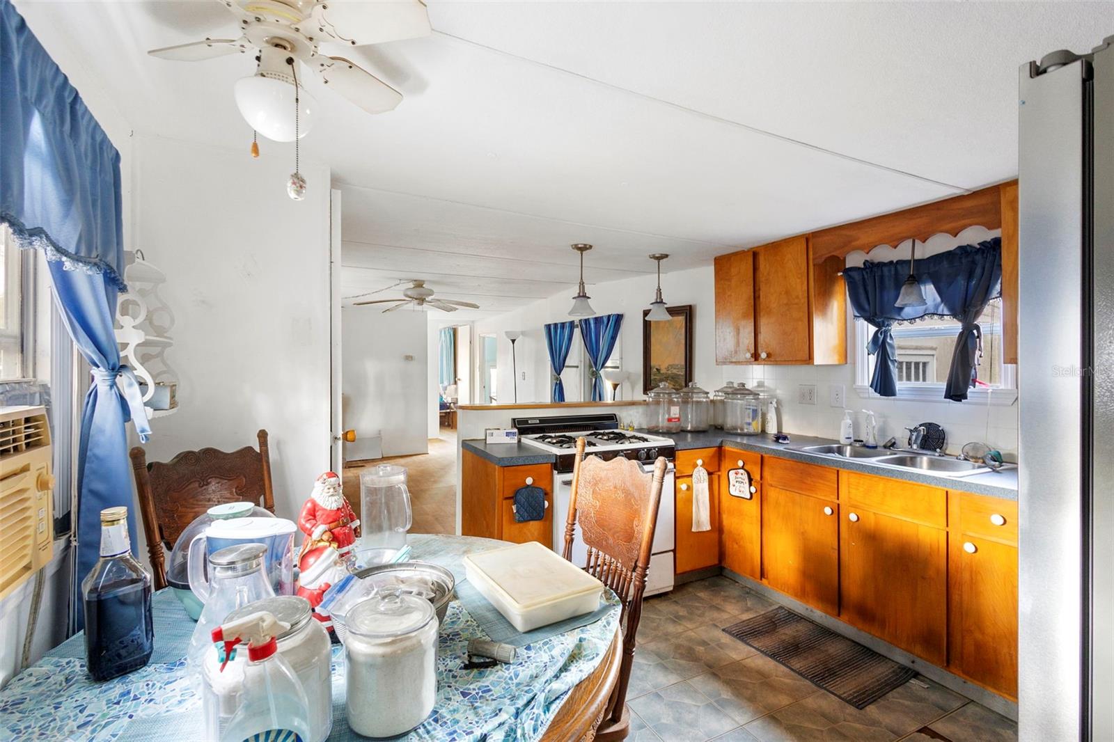 Image 15 of 24 For 1910 Enterprise Ave 13