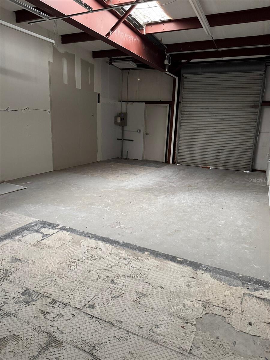 Image 5 of 9 For 5500 Commerce Drive