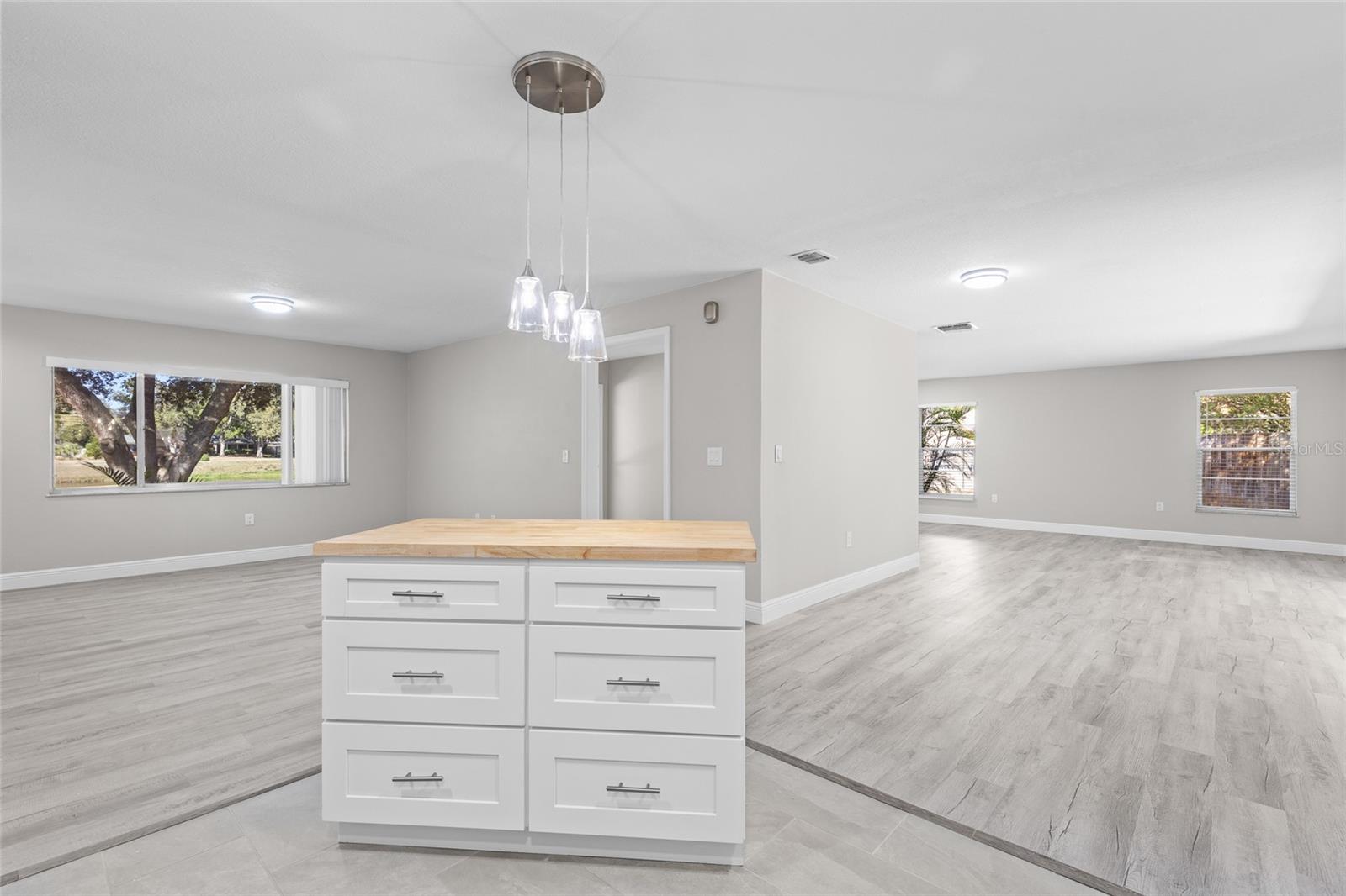 Image 21 of 48 For 6649 Pampus Drive