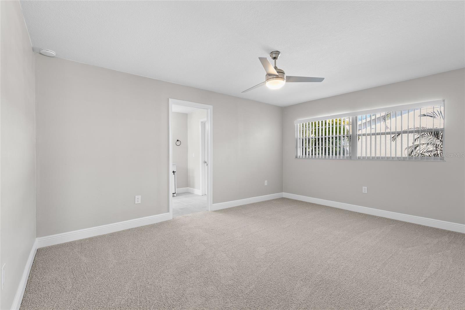 Image 22 of 48 For 6649 Pampus Drive