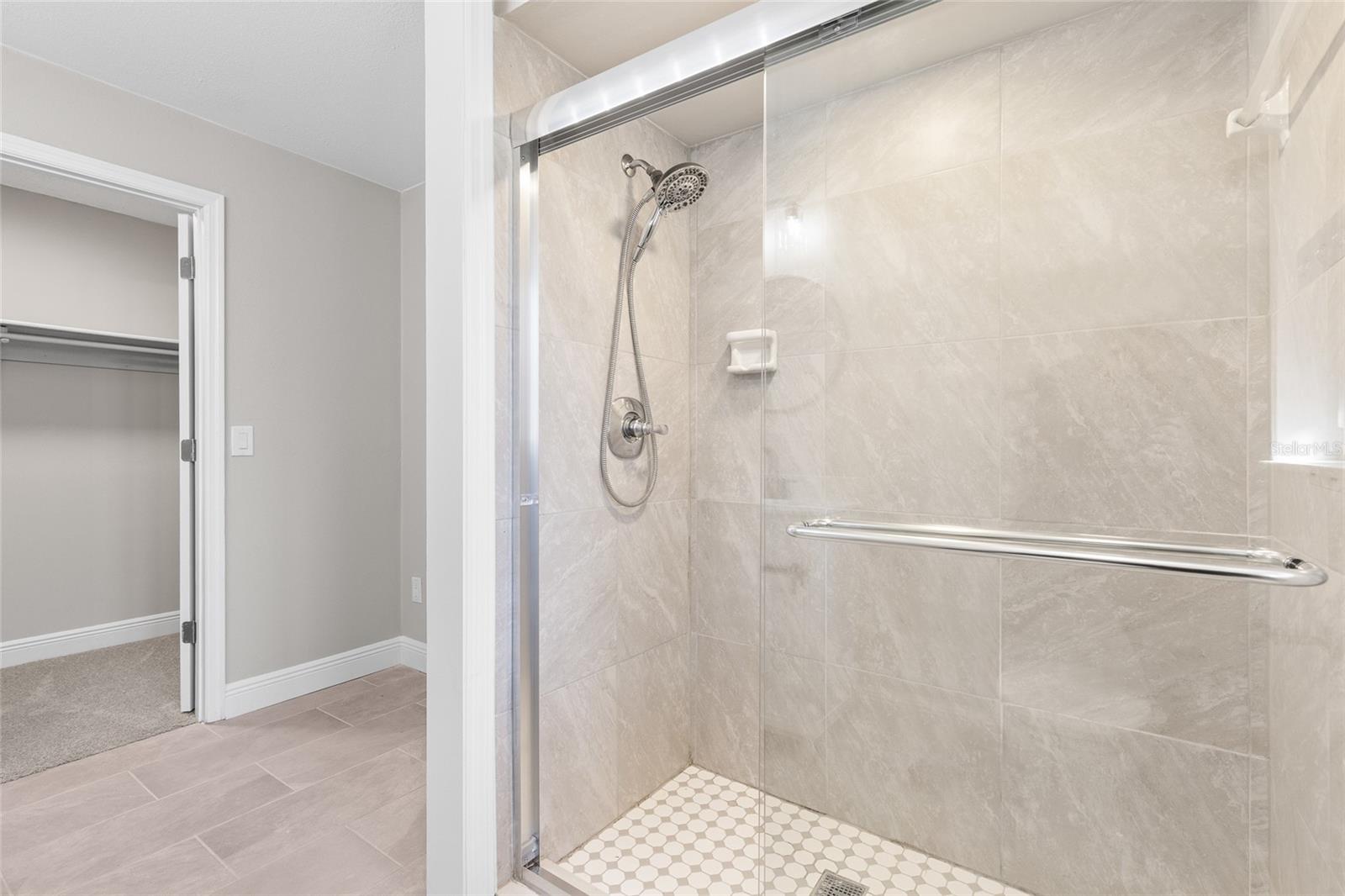 Image 24 of 48 For 6649 Pampus Drive