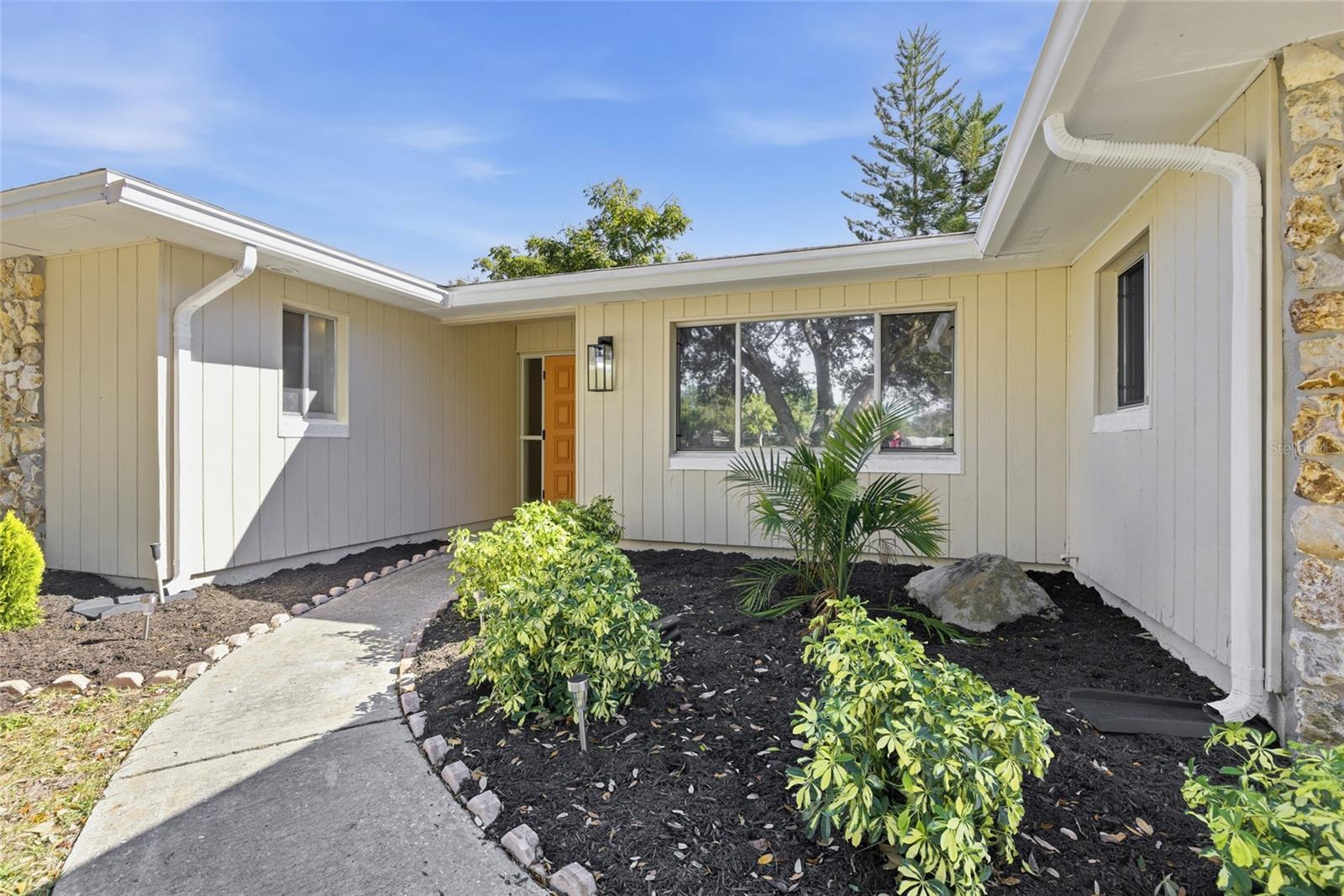 Image 6 of 48 For 6649 Pampus Drive