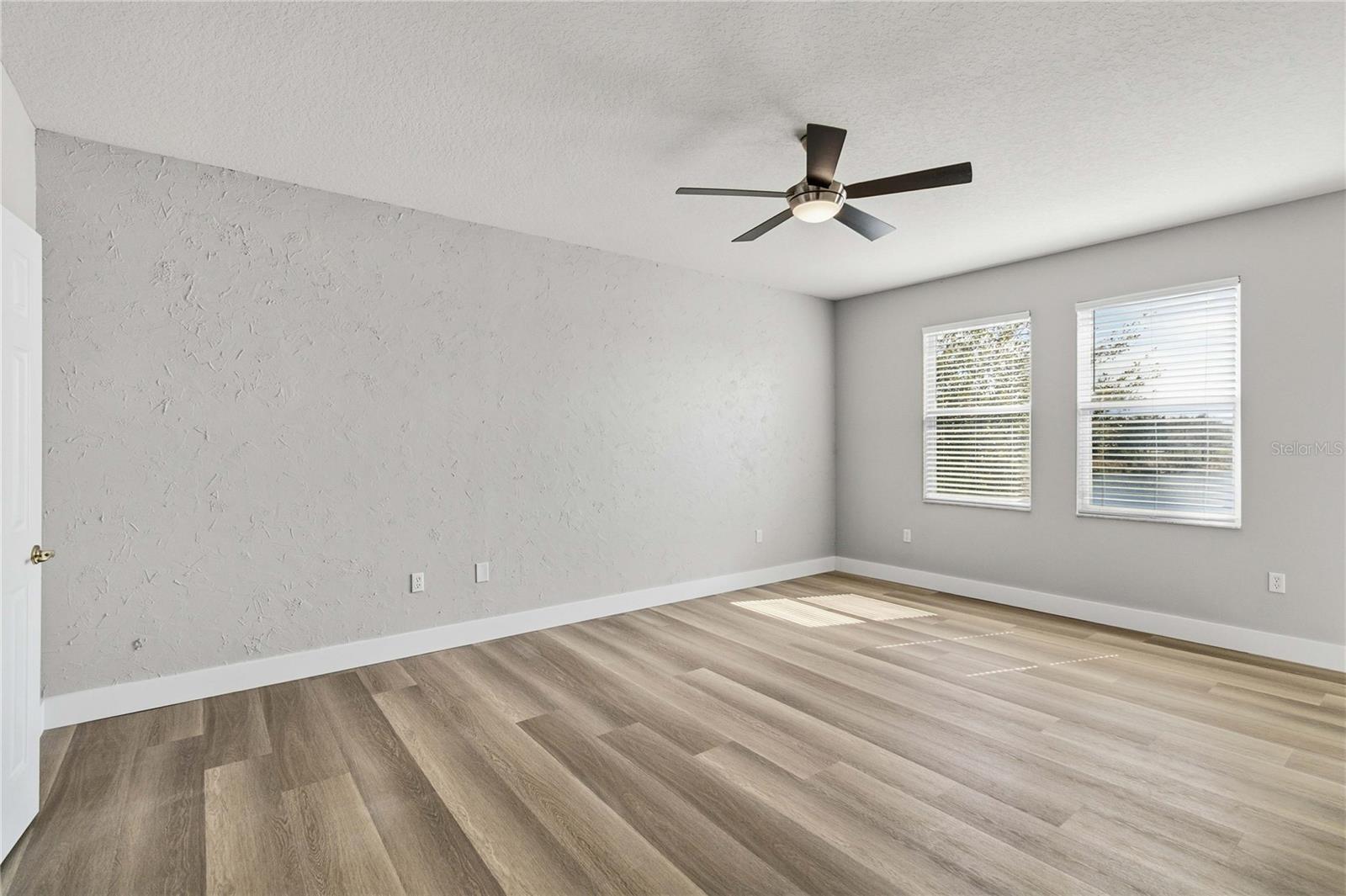 Image 27 of 54 For 13858 Caywood Pond Drive