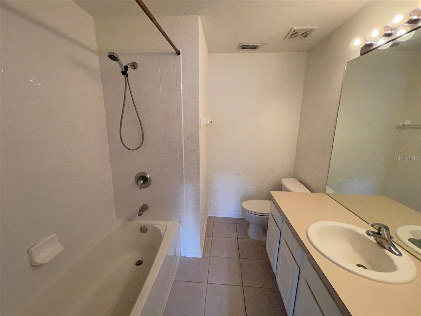 Image 24 of 29 For 803 Shropshire Loop