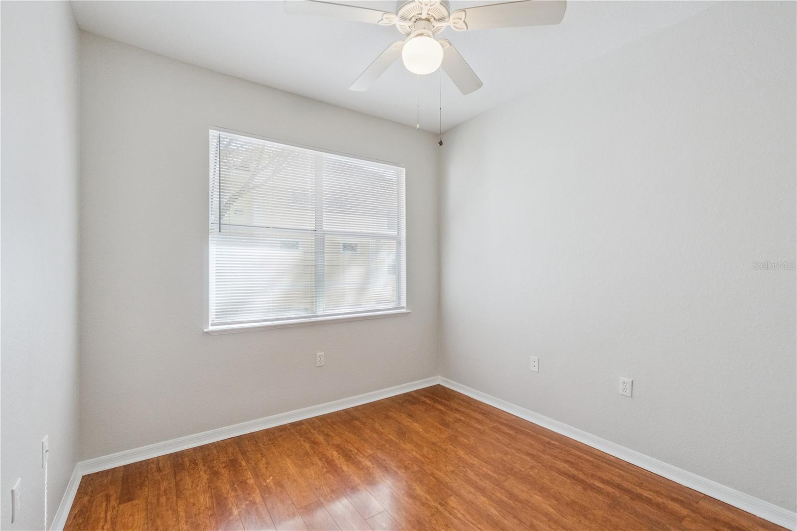 Image 11 of 36 For 2837 Shadow View Circle 2837