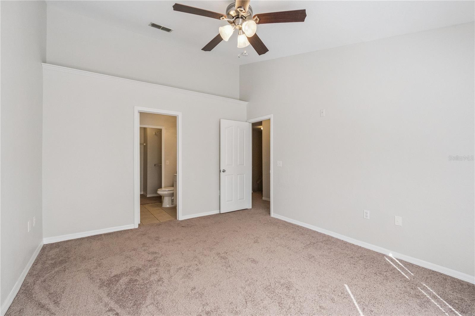 Image 13 of 36 For 2837 Shadow View Circle 2837