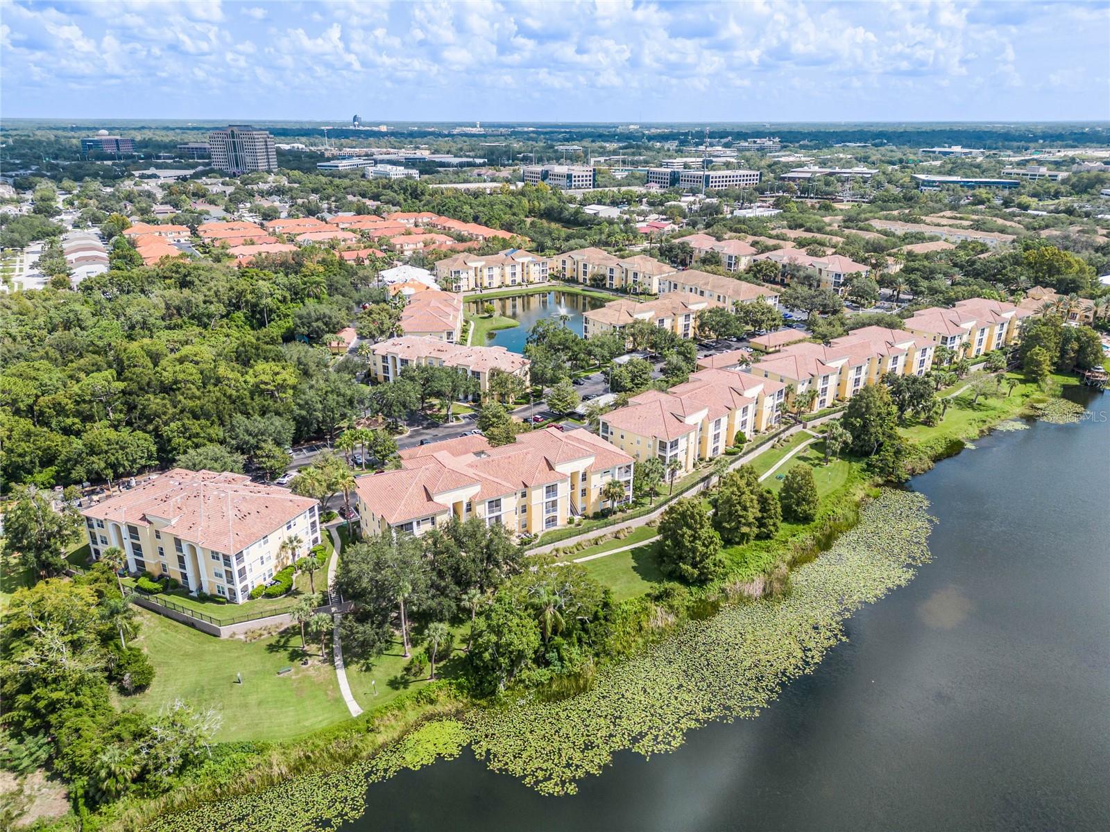 Image 32 of 36 For 2837 Shadow View Circle 2837