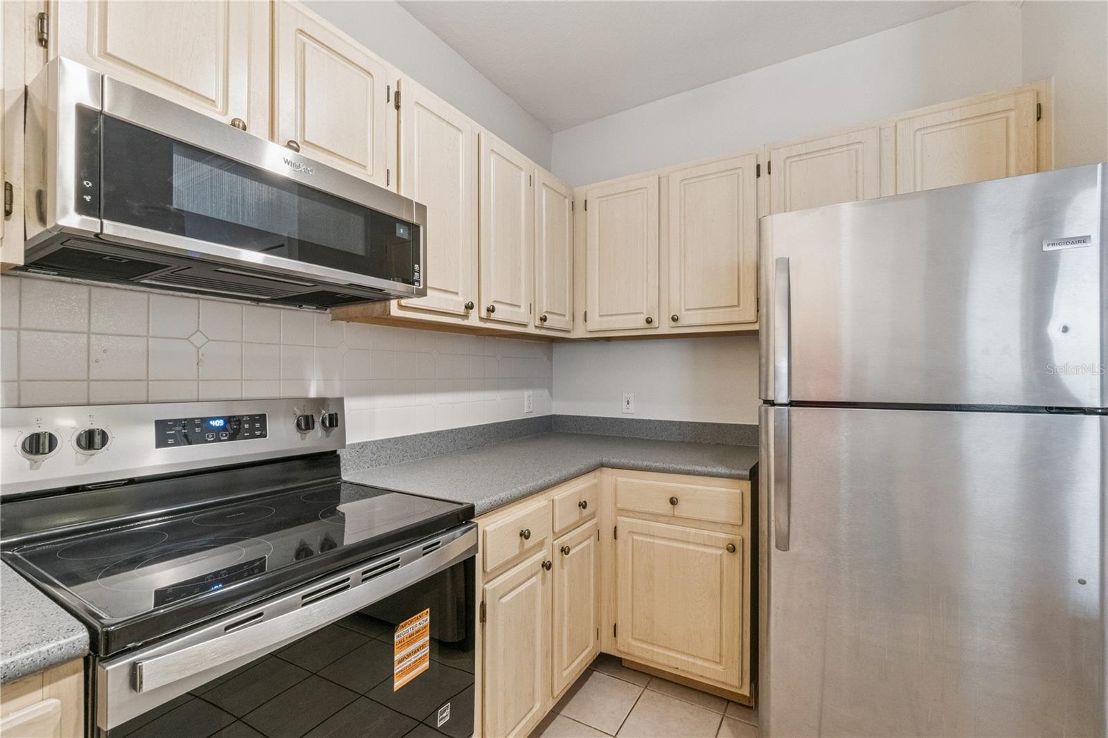 Image 9 of 36 For 2837 Shadow View Circle 2837