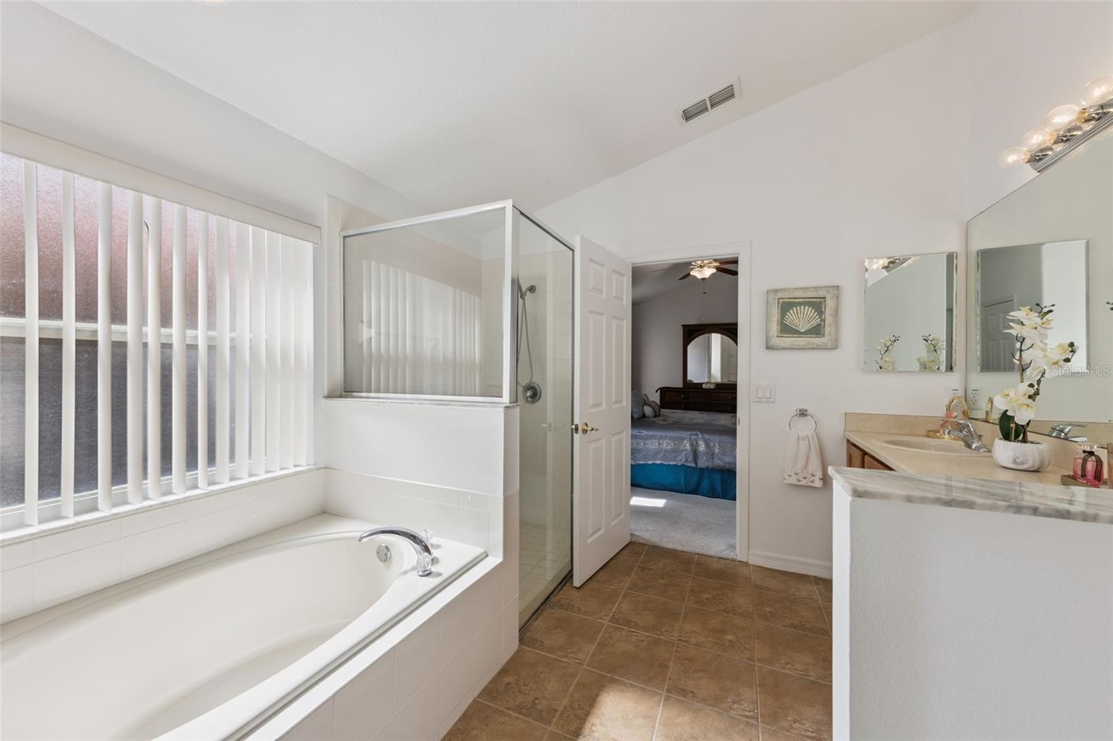 Image 26 of 47 For 158 Hypolita Avenue