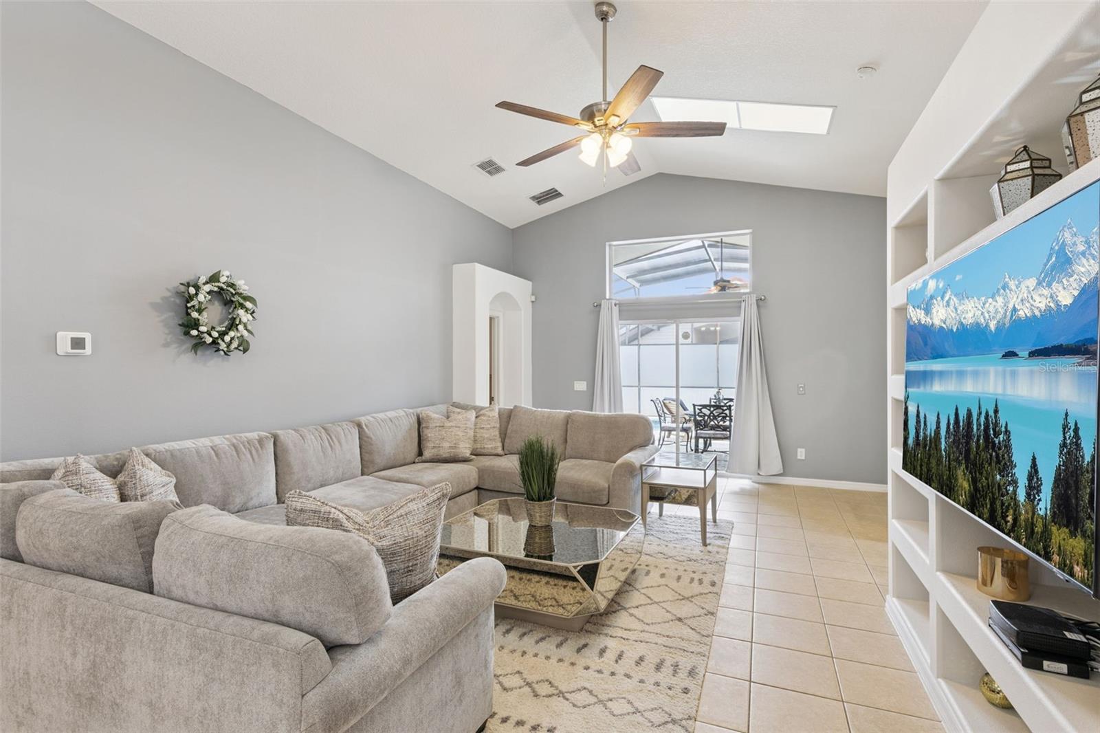 Image 7 of 47 For 158 Hypolita Avenue