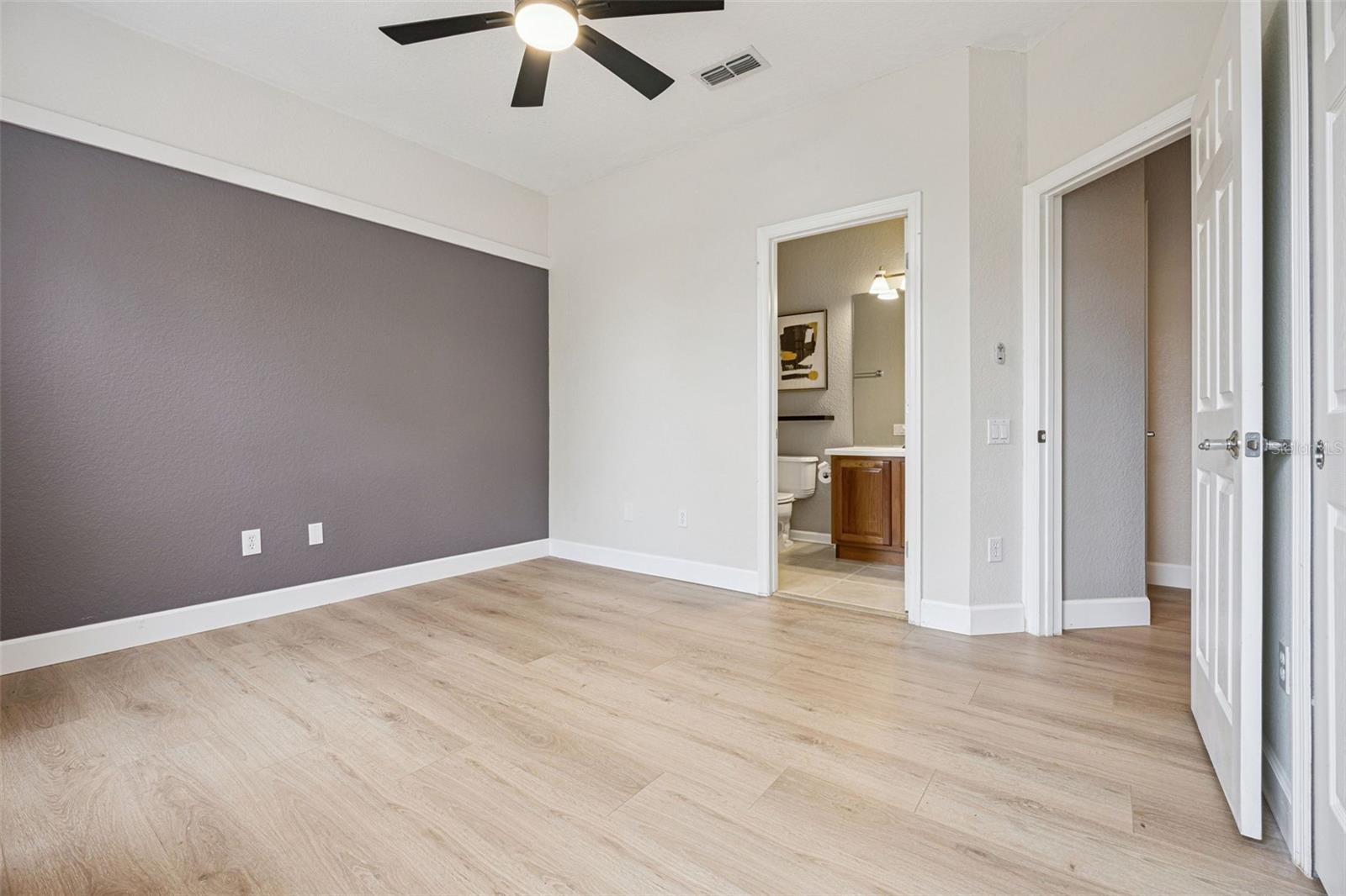 Image 31 of 52 For 13226 Jervey Street