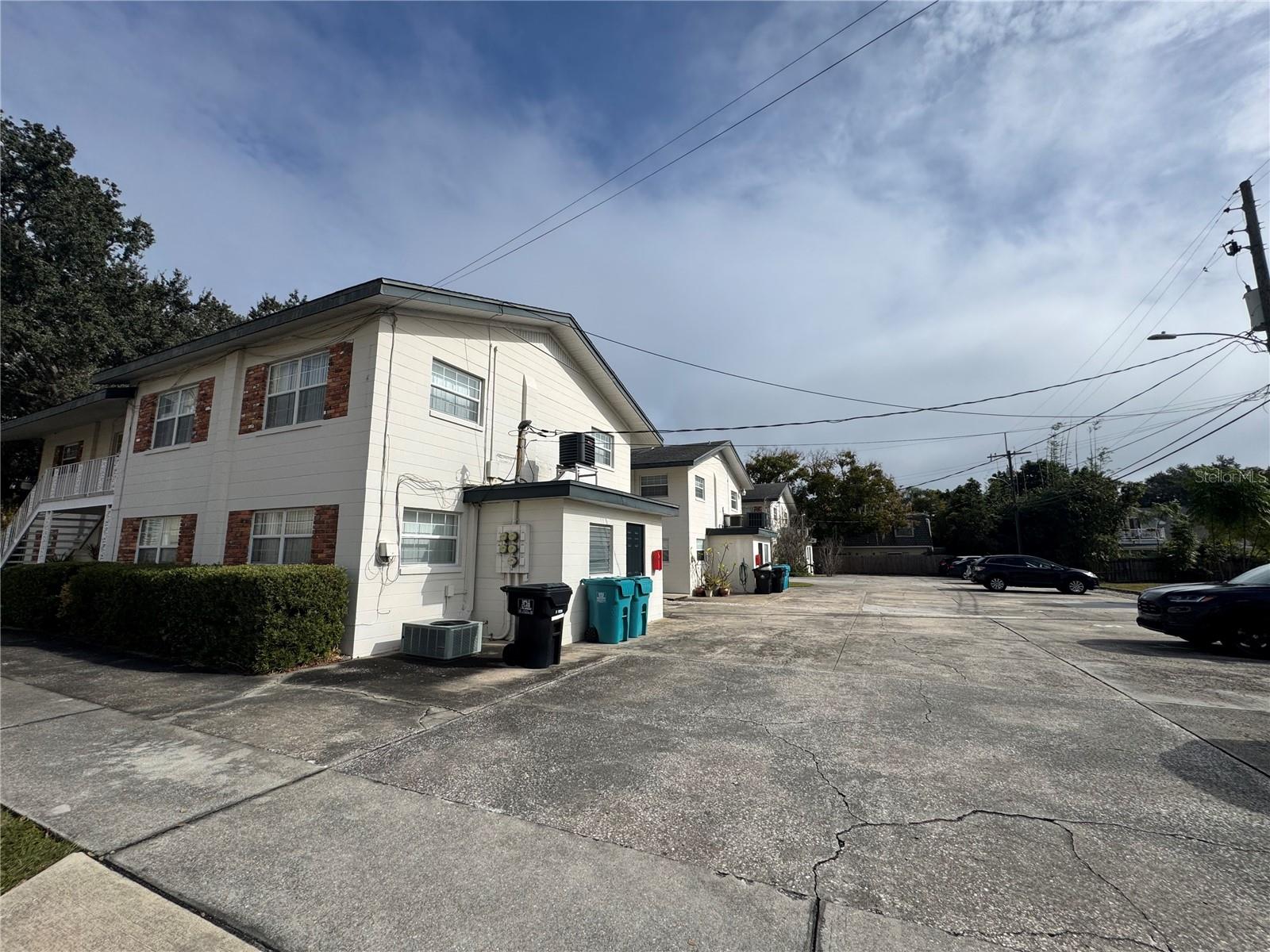 Image 2 of 24 For 210 Yale Street A