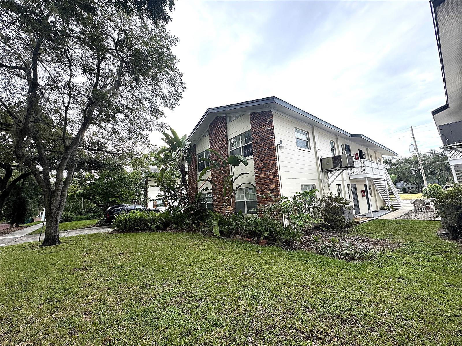 Image 24 of 24 For 210 Yale Street A