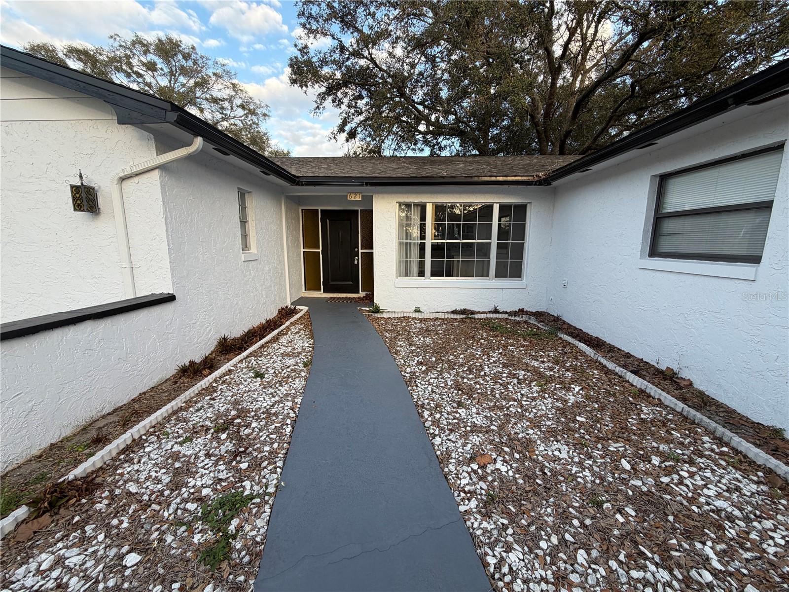 Image 15 of 28 For 621 Ashberry Lane