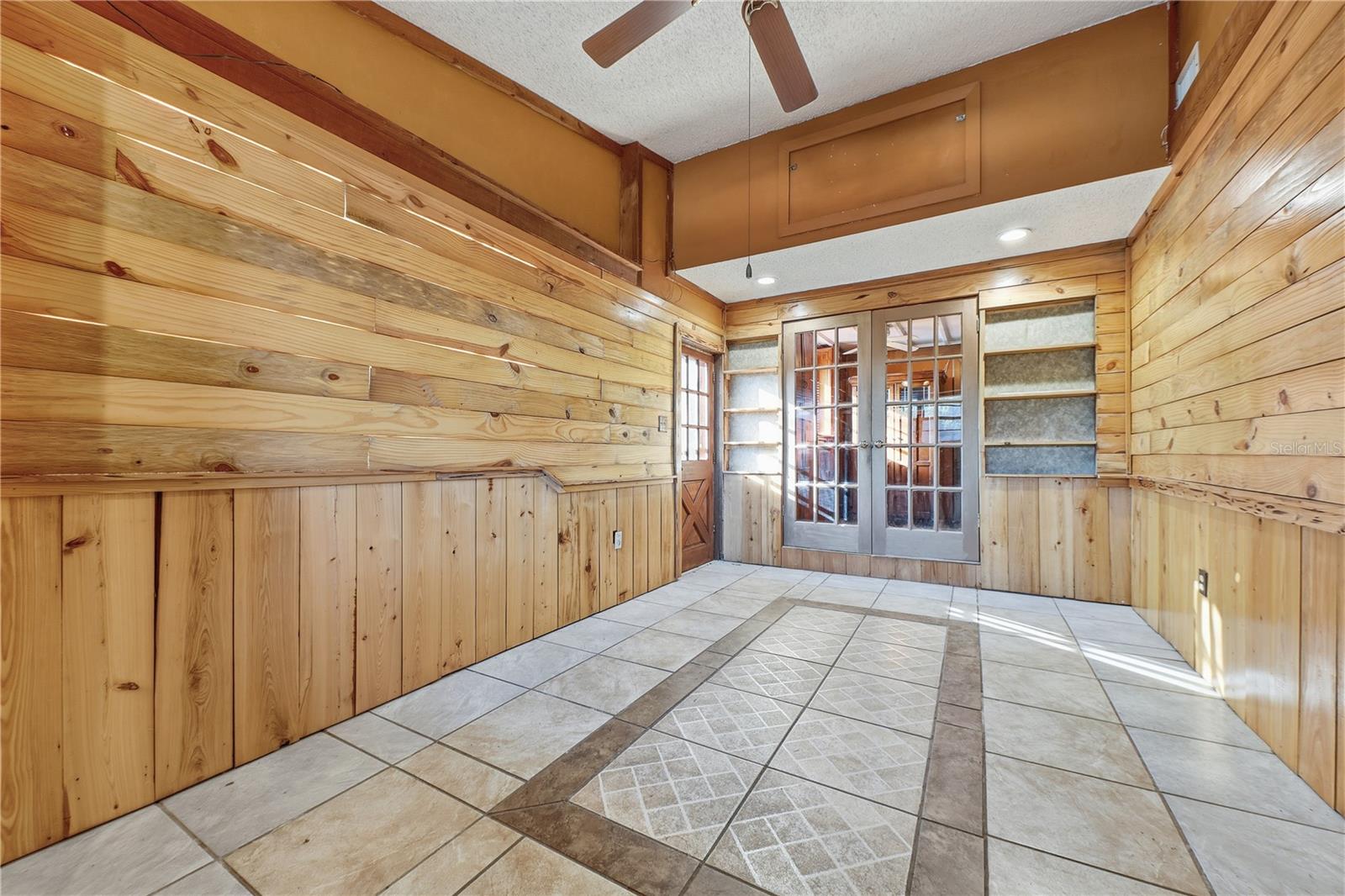 Image 13 of 27 For 3809 Needles Drive