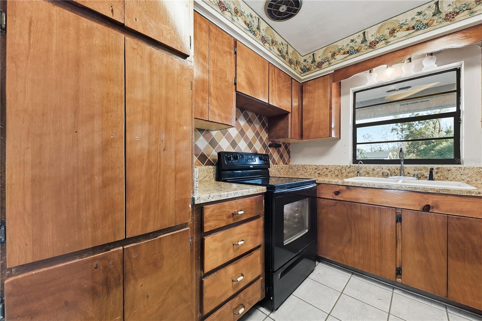 Image 9 of 27 For 3809 Needles Drive