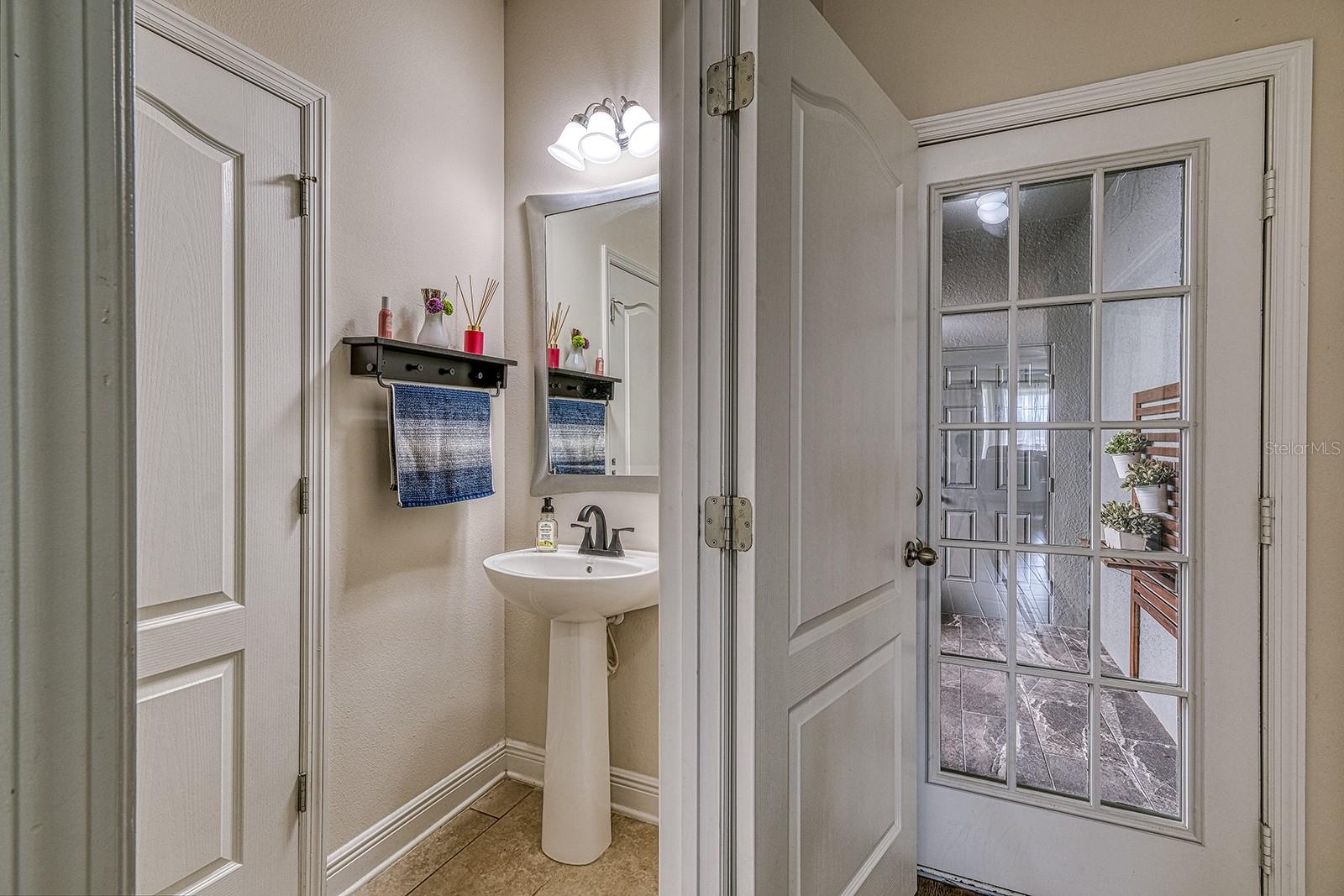 Image 11 of 43 For 5561 Cypress Hill Road