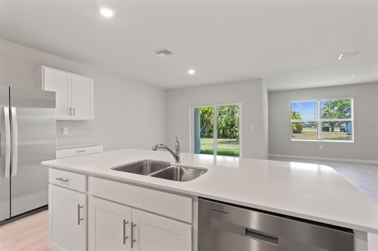 Image 11 of 27 For 16073 Hesta Misty Court