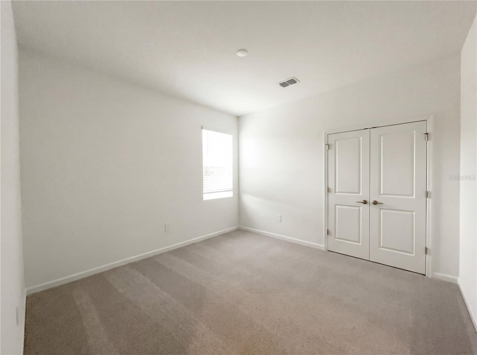 Image 16 of 23 For 709 Peroni Avenue