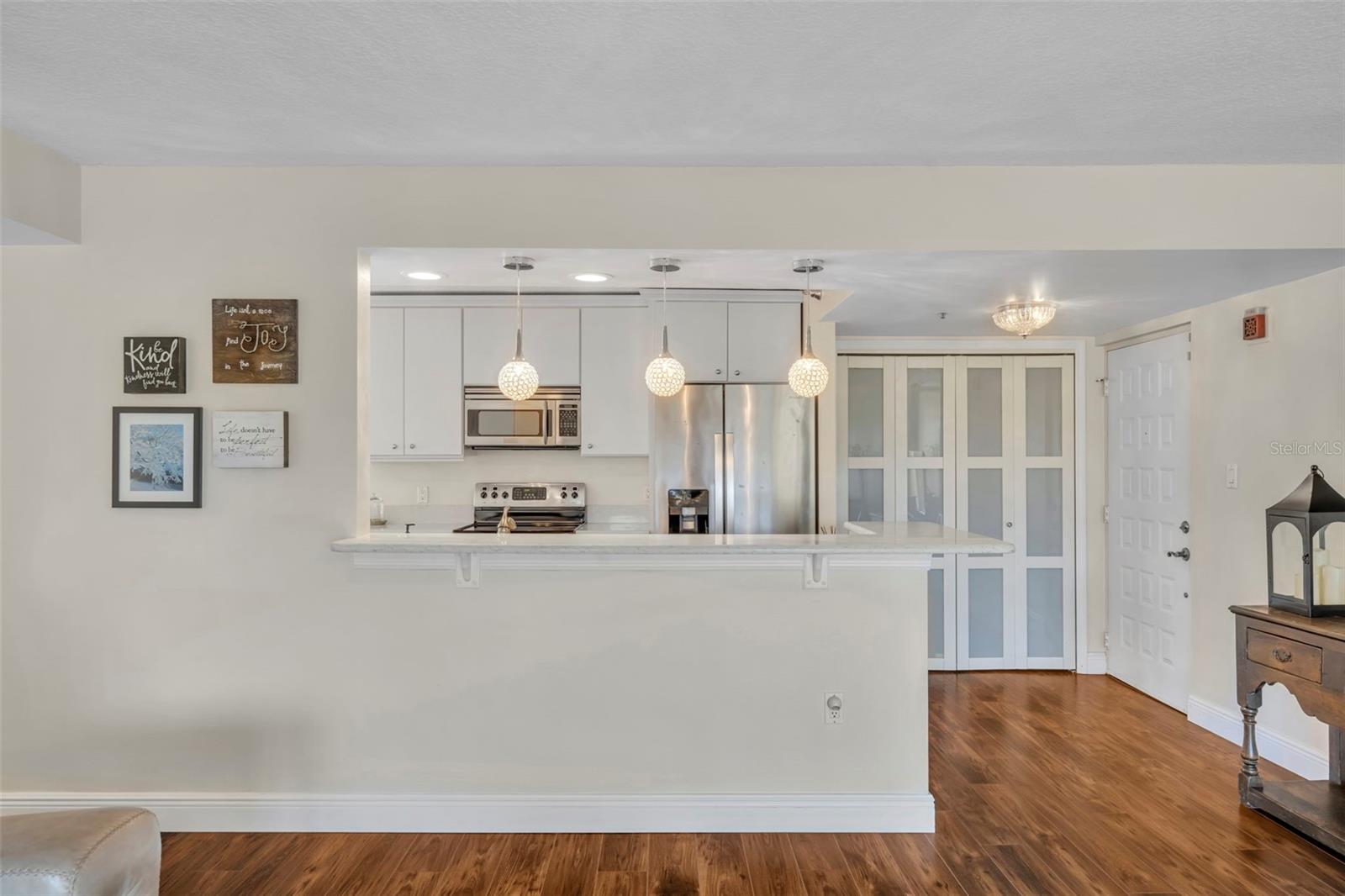 Image 12 of 31 For 204 Quayside Circle 504