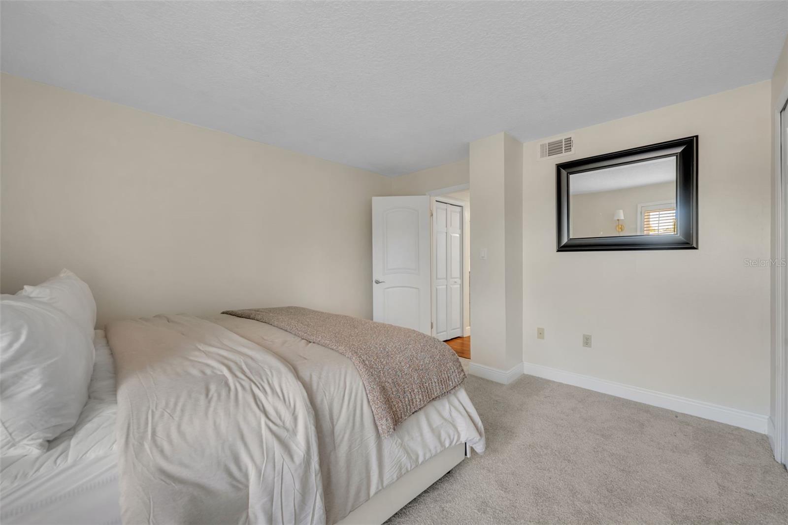 Image 19 of 31 For 204 Quayside Circle 504