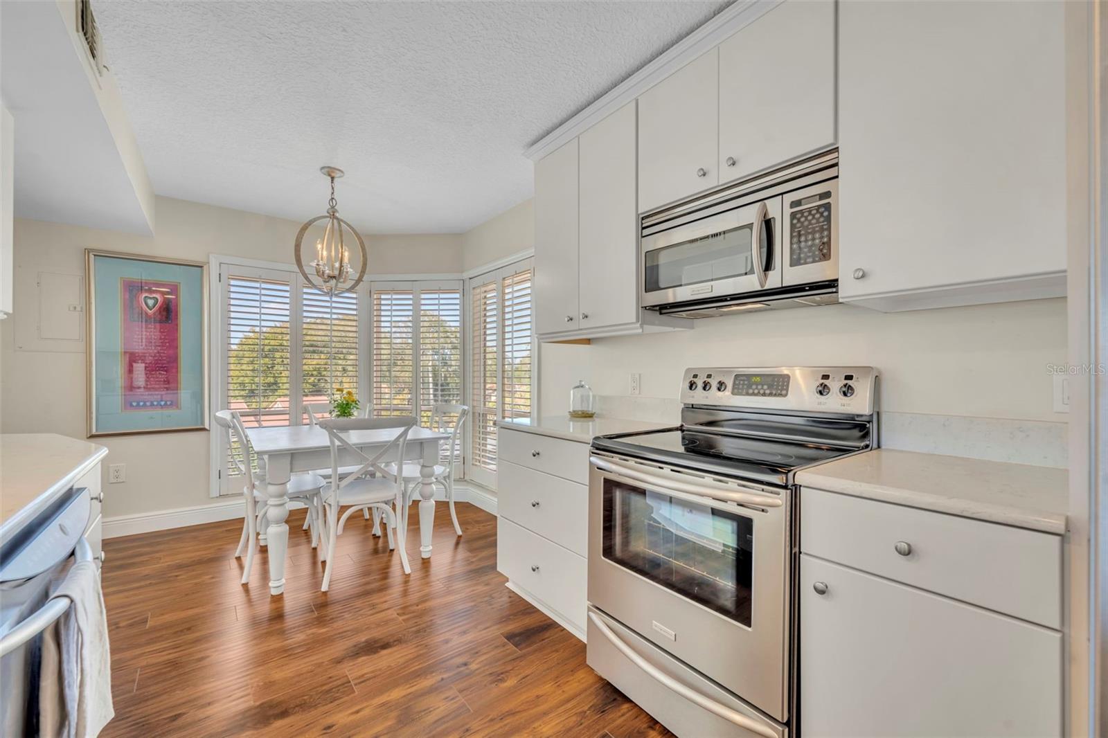 Image 6 of 31 For 204 Quayside Circle 504