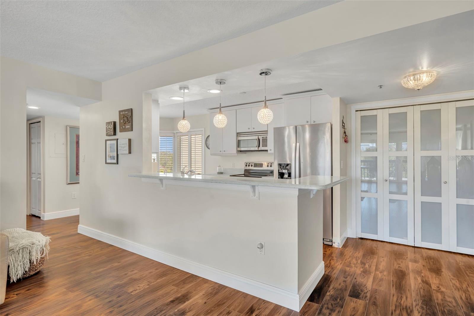 Image 8 of 31 For 204 Quayside Circle 504