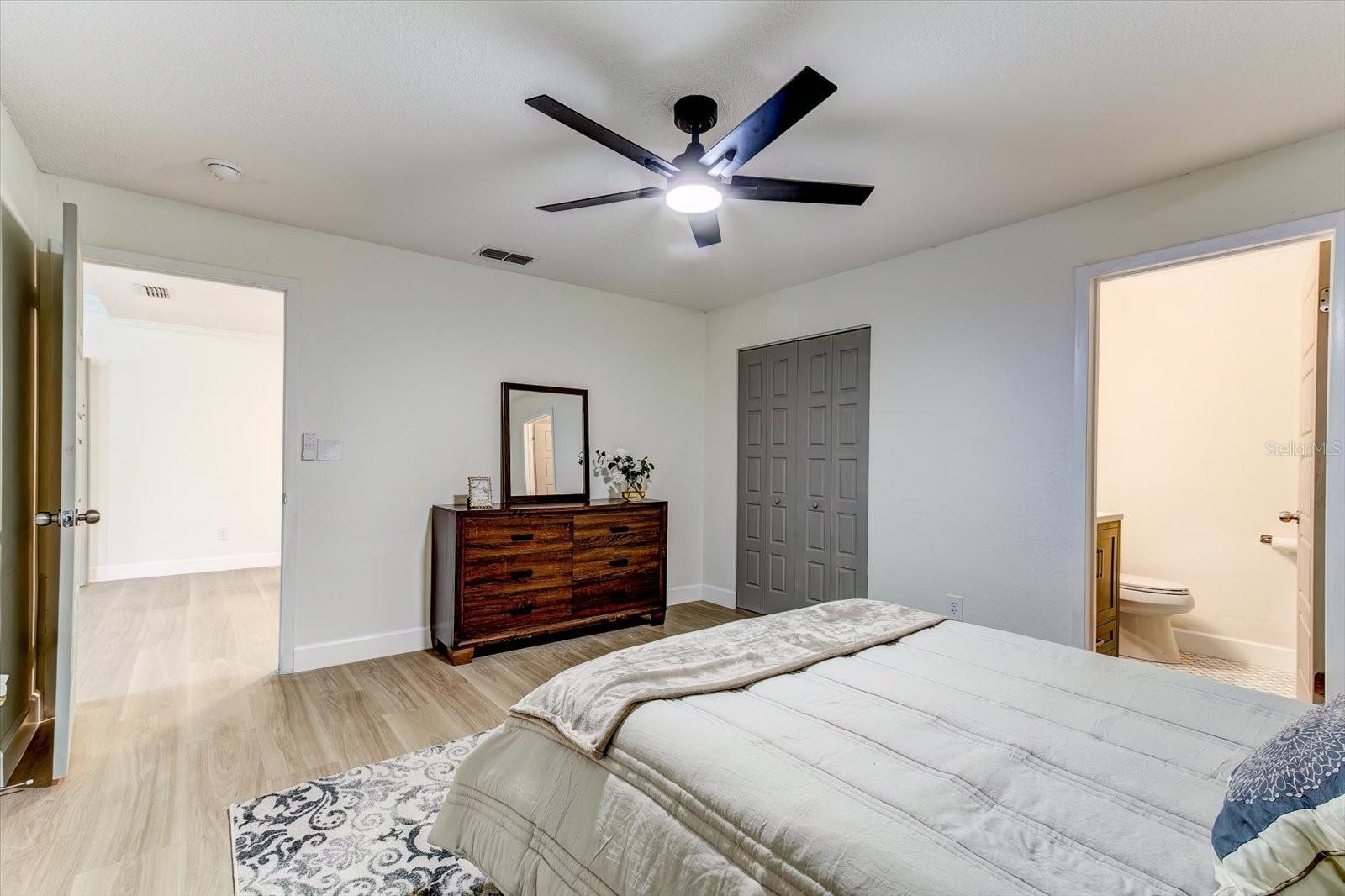 Image 15 of 28 For 20 Woodlands Circle