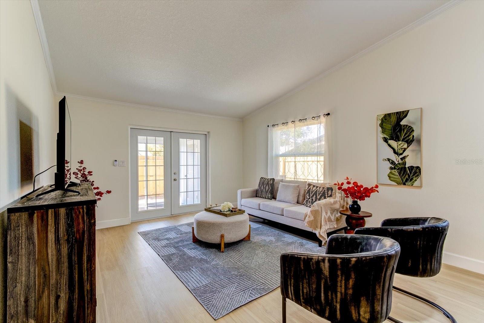 Image 9 of 28 For 20 Woodlands Circle