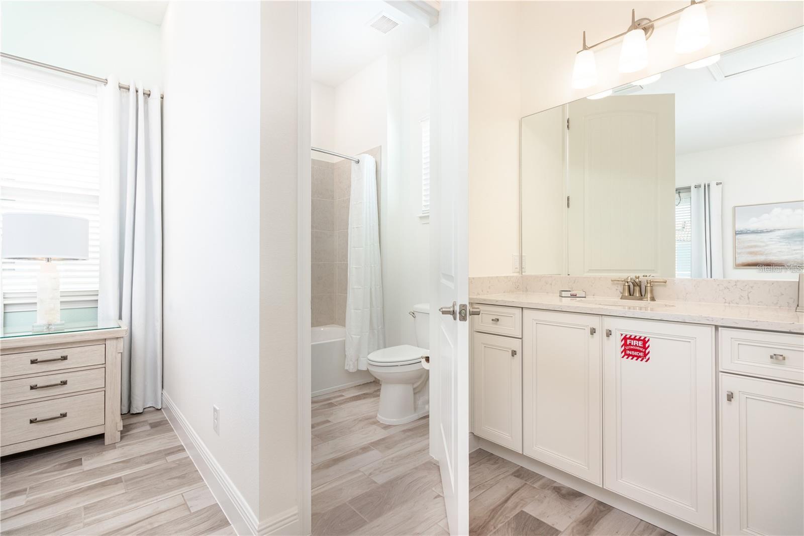 Image 15 of 22 For 8096 Knee Deep Road