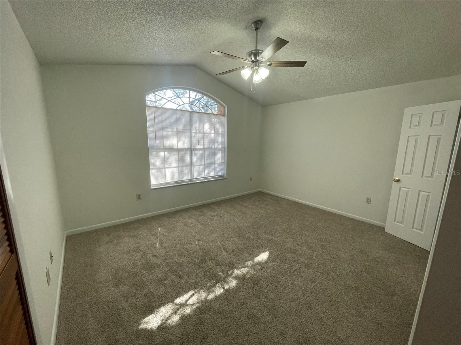 Image 16 of 25 For 208 Lucerne Drive