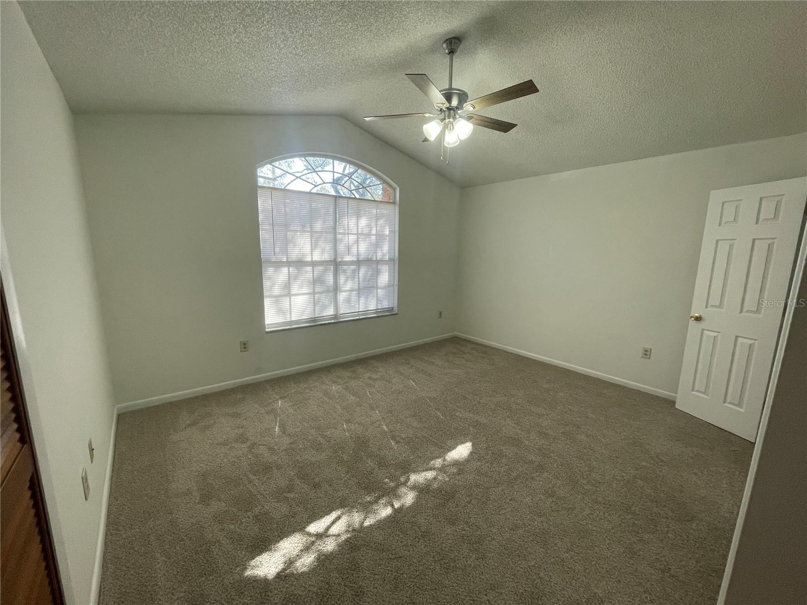 Image 17 of 25 For 208 Lucerne Drive