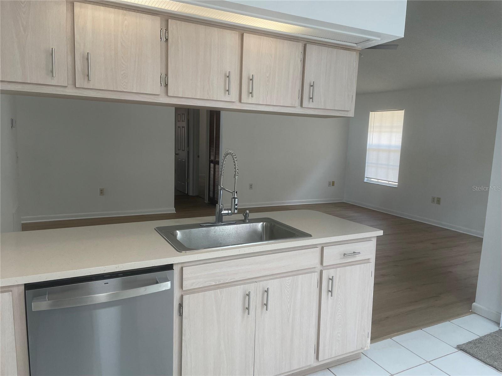 Image 9 of 25 For 208 Lucerne Drive