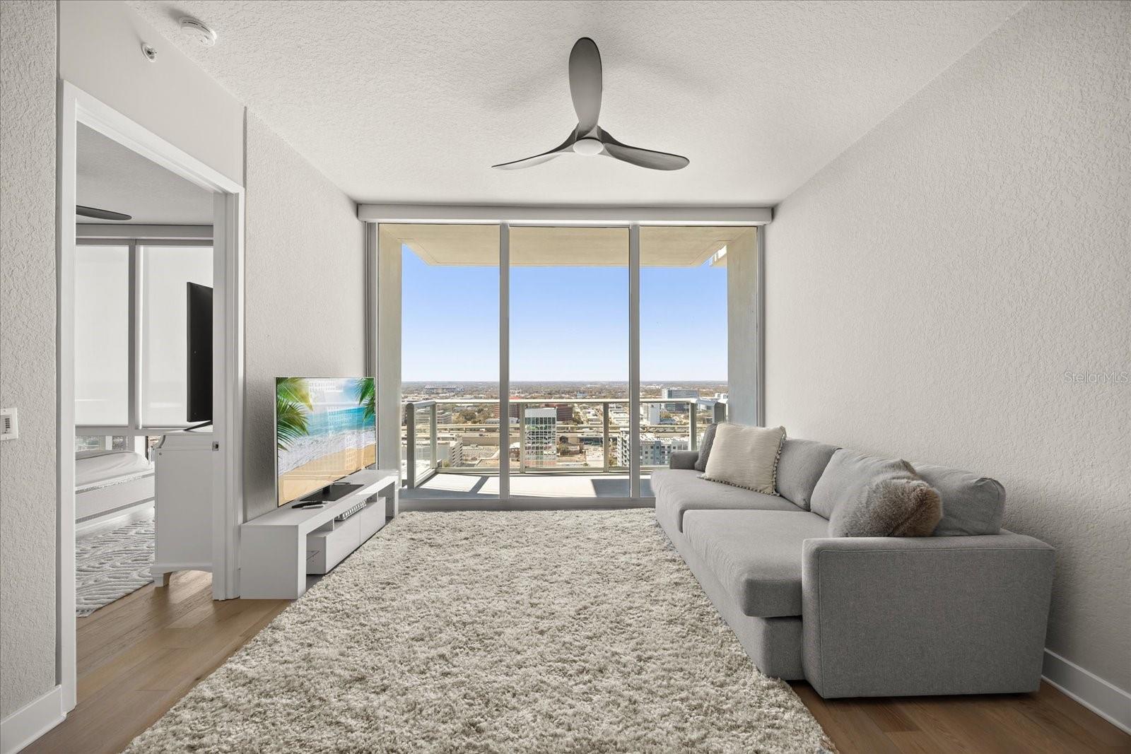 Image 11 of 38 For 150 Robinson Street 26b