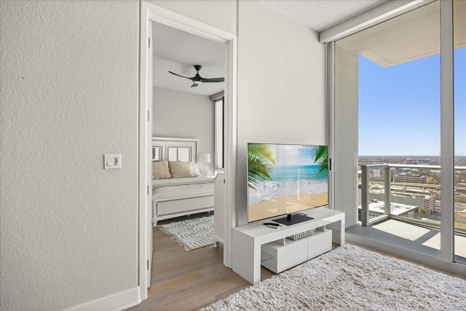 Image 13 of 38 For 150 Robinson Street 26b