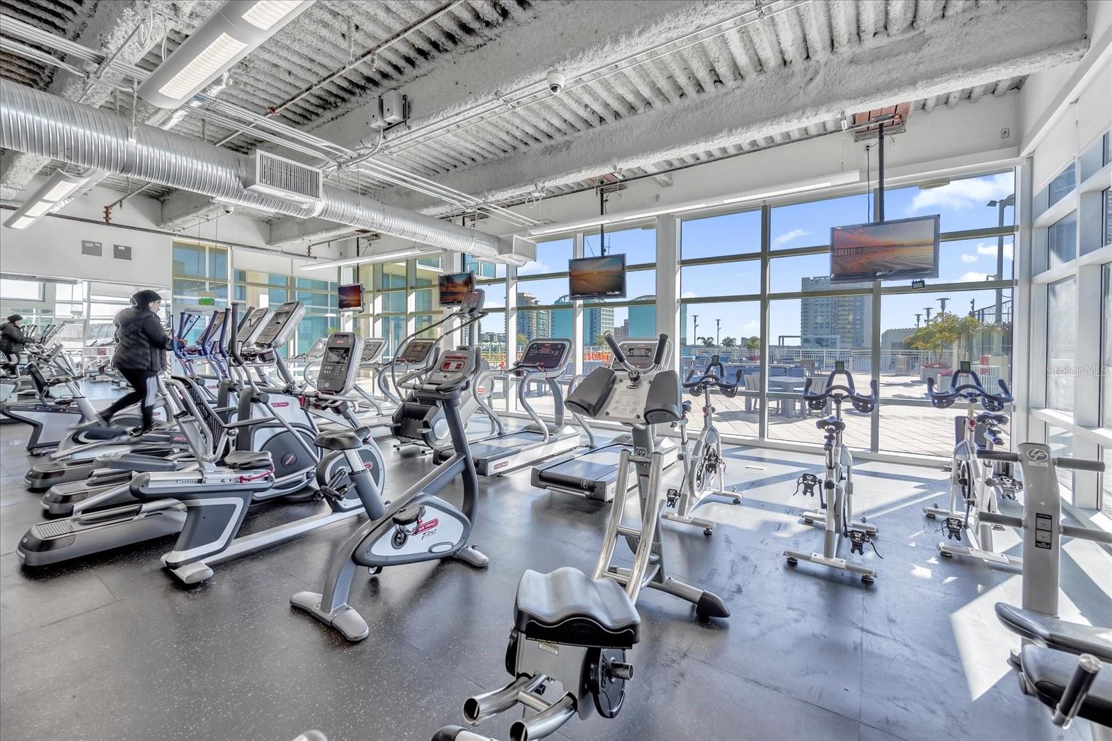 Image 34 of 38 For 150 Robinson Street 26b