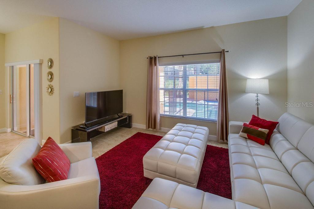 Image 4 of 42 For 2927 Banana Palm Drive