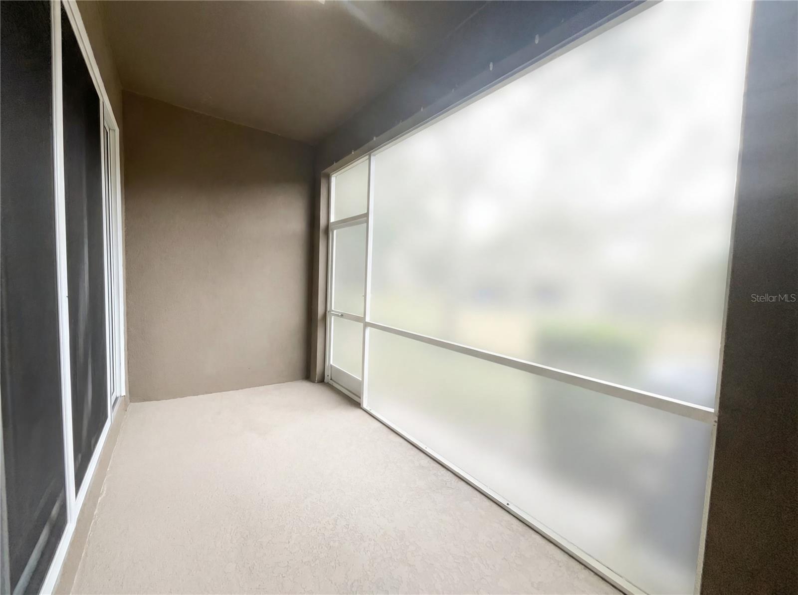 Listing photo id 9 for 4126 Key Thatch Drive