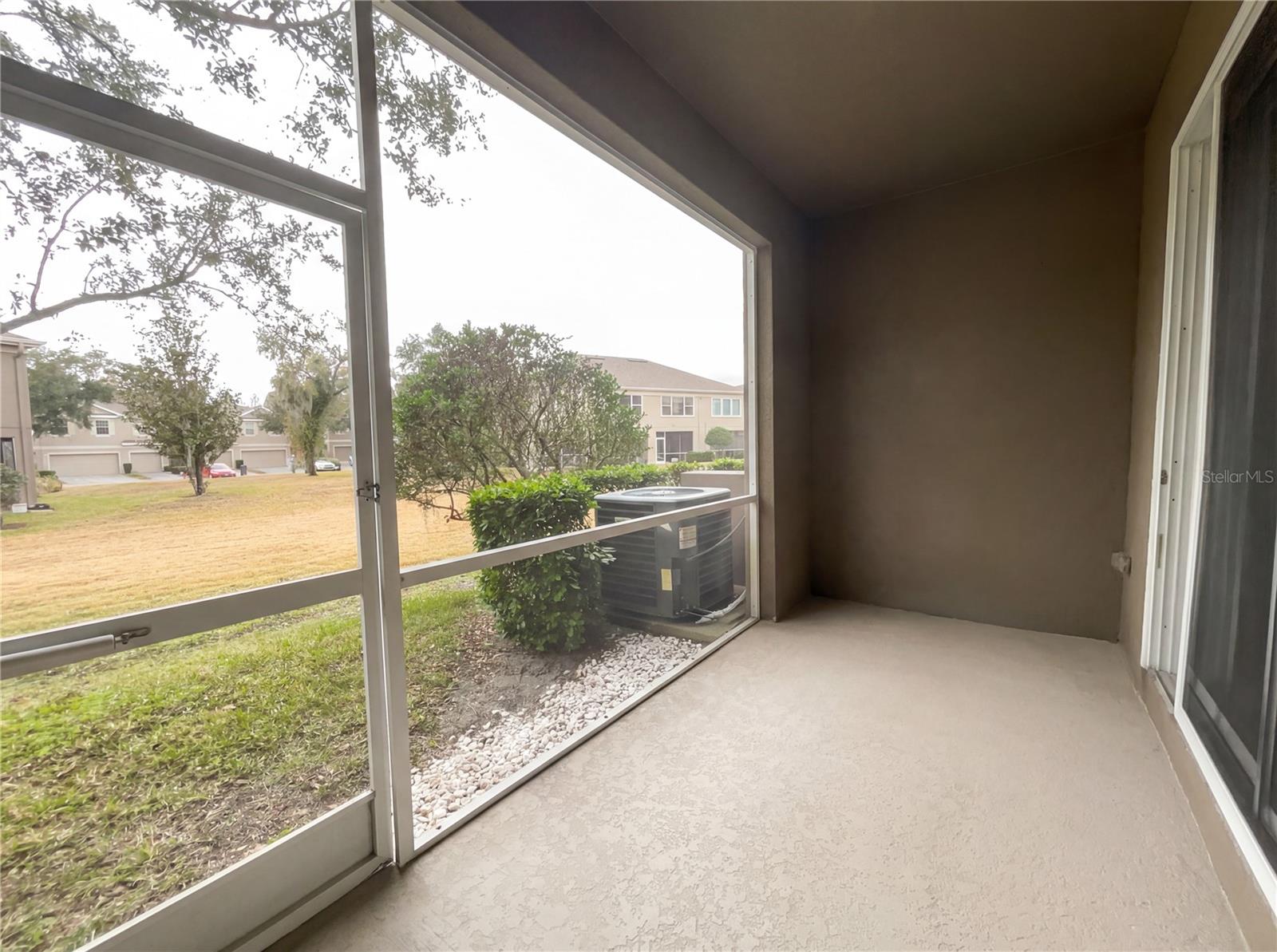 Listing photo id 10 for 4126 Key Thatch Drive