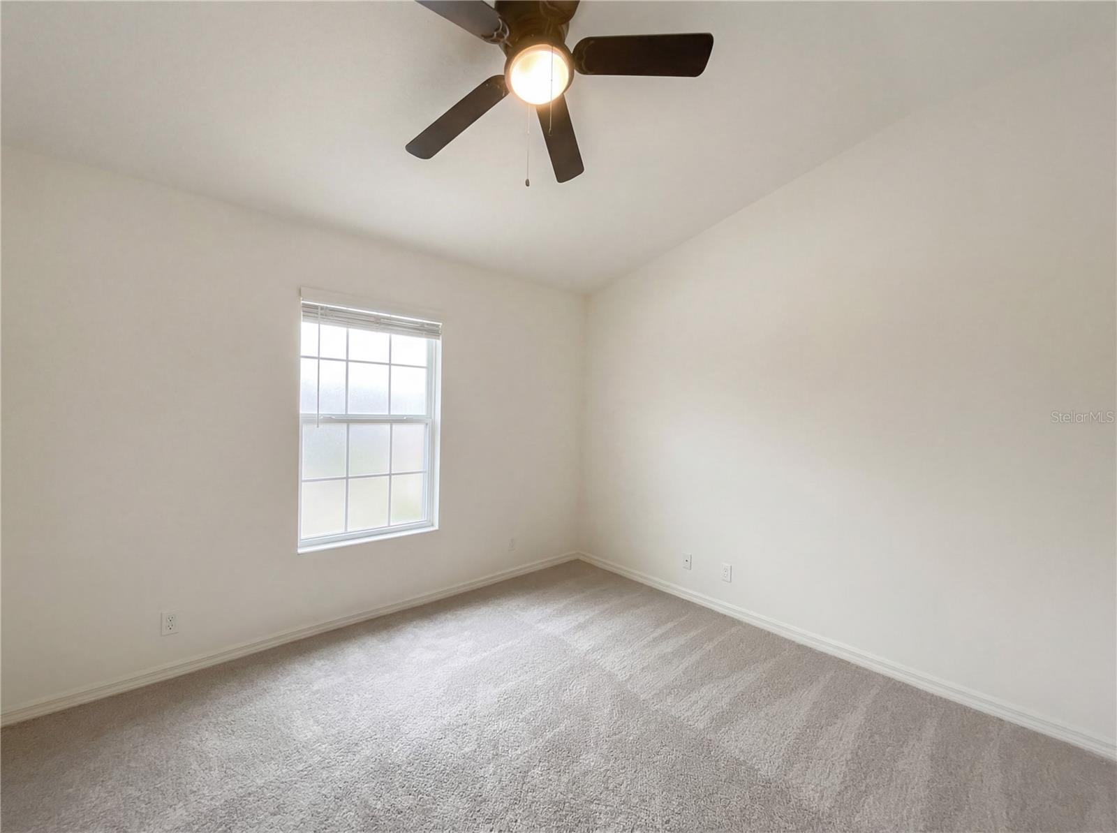 Listing photo id 11 for 4126 Key Thatch Drive