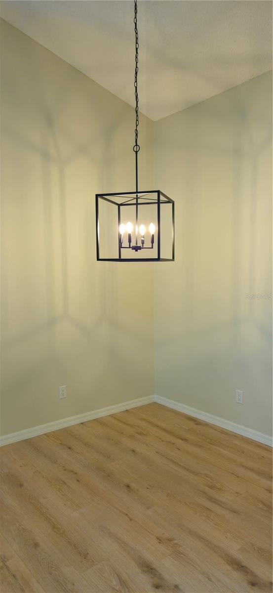 Image 11 of 24 For 3904 Westerham Drive