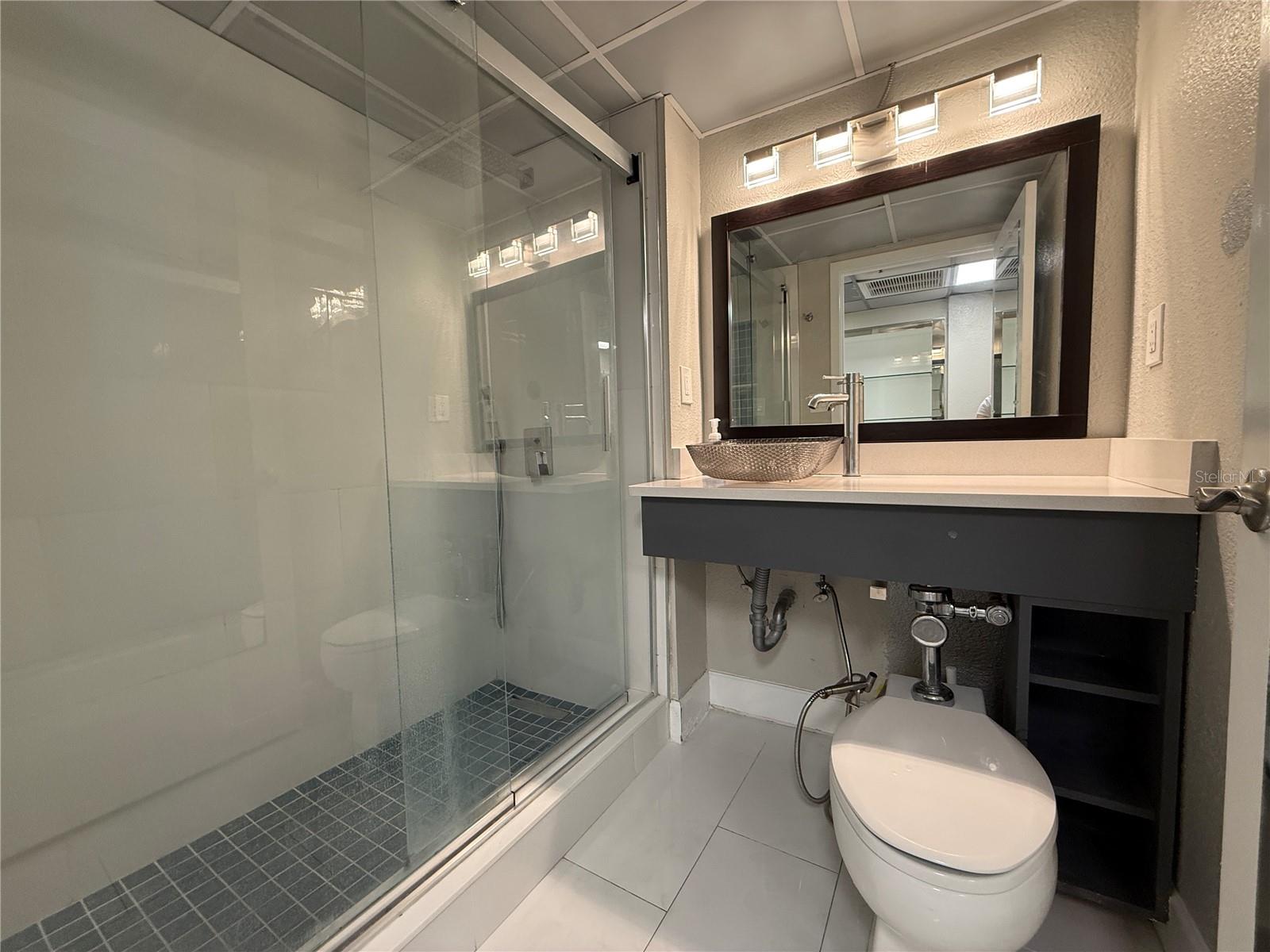 Listing photo id 11 for 151 Washington Street 321