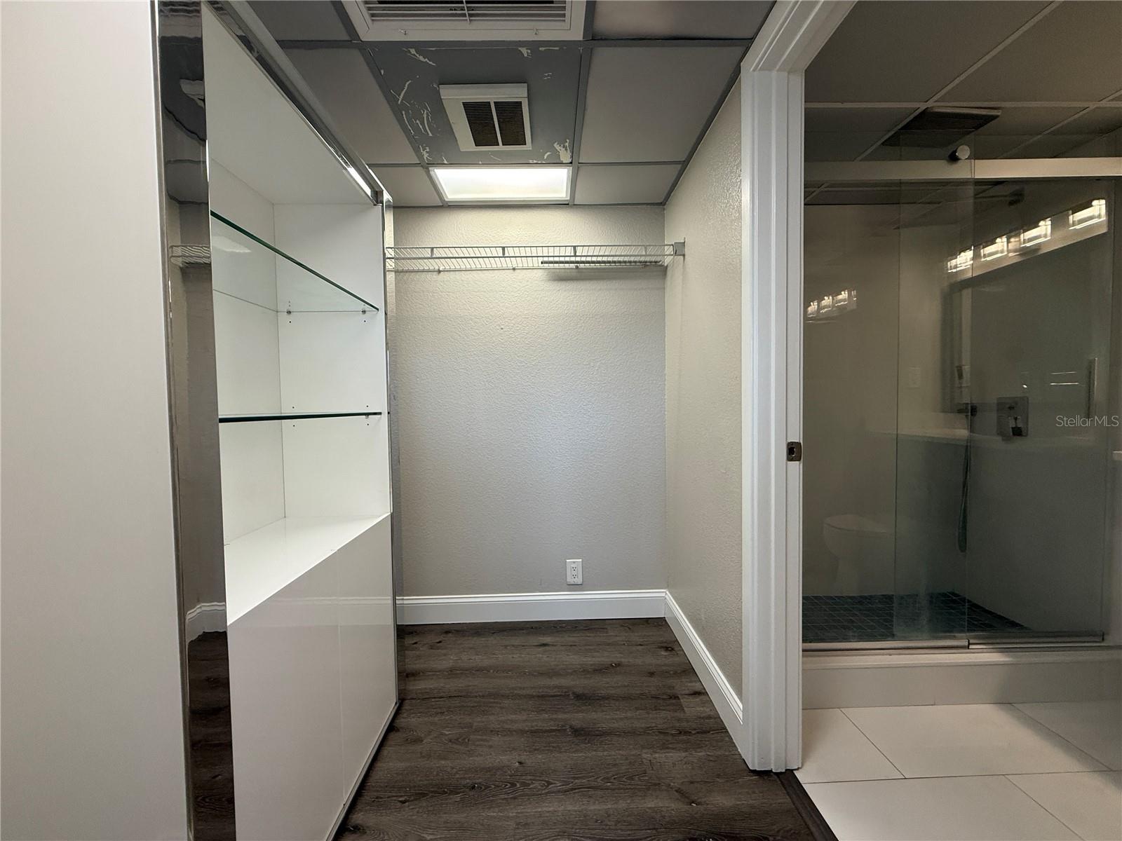 Listing photo id 13 for 151 Washington Street 321