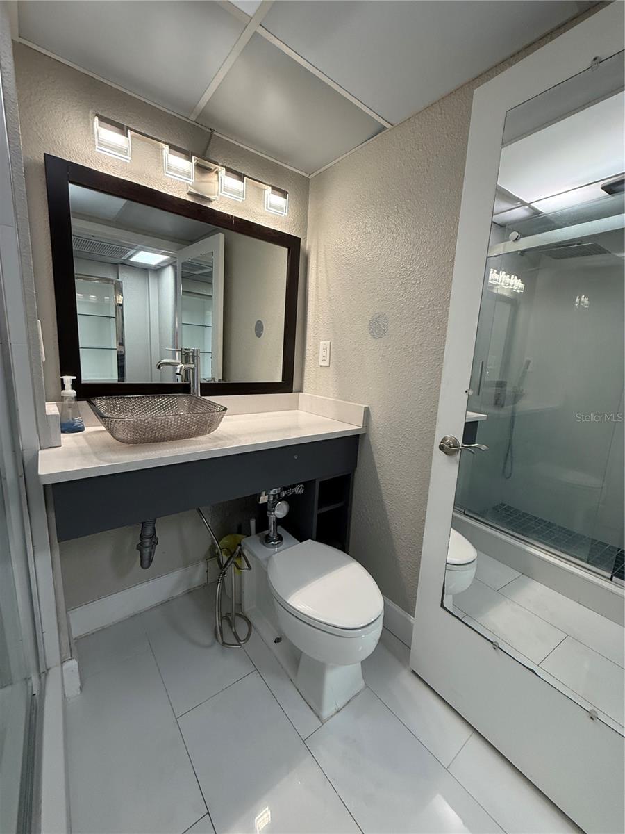 Listing photo id 16 for 151 Washington Street 321