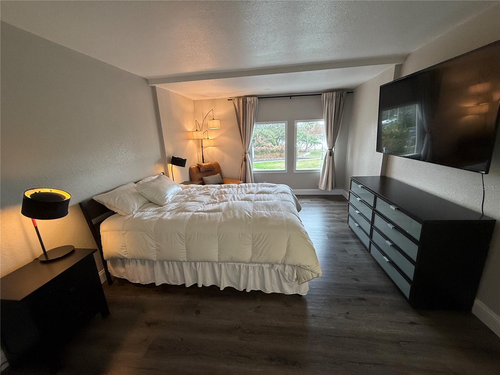 Listing photo id 22 for 151 Washington Street 321