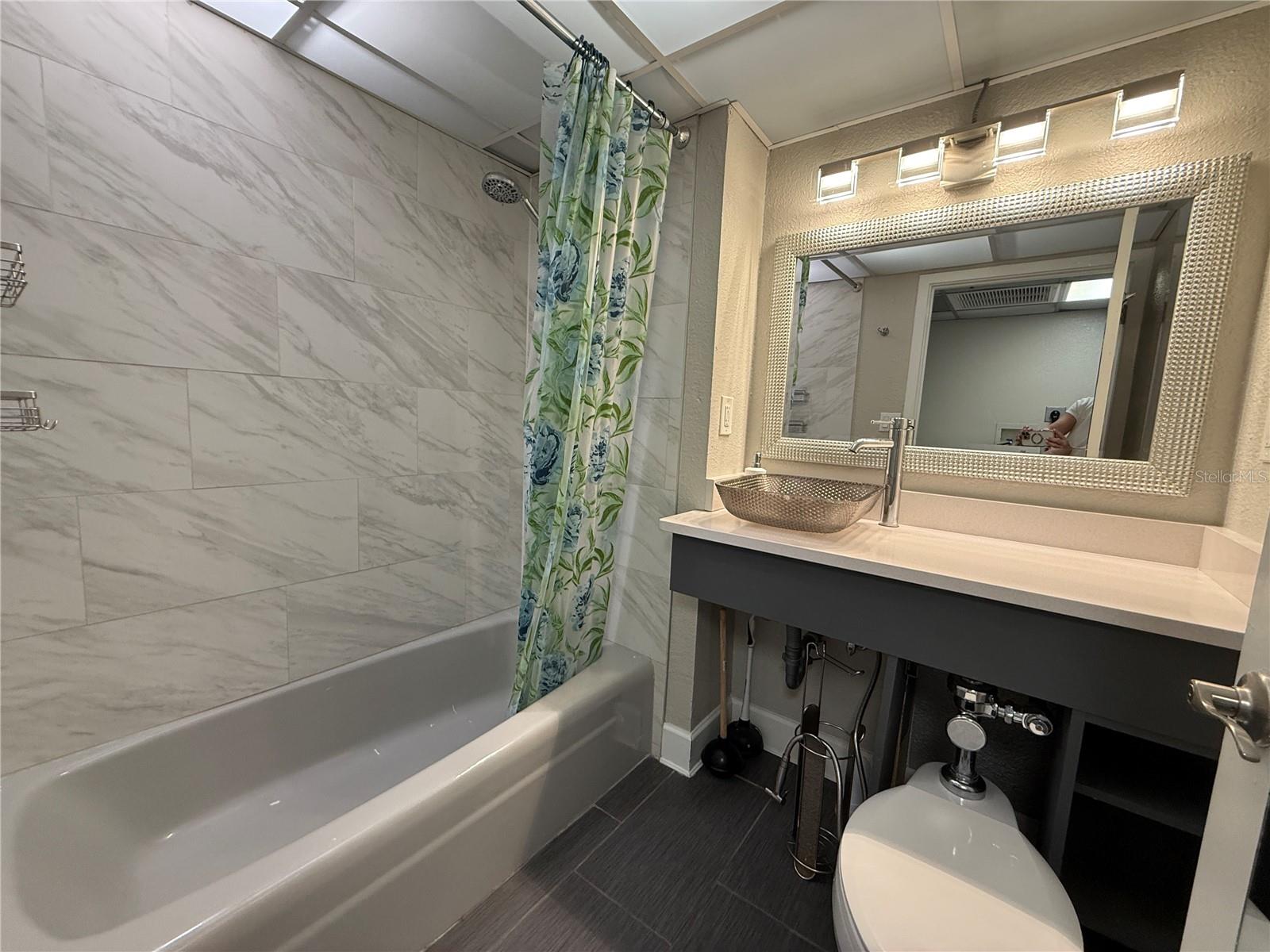 Listing photo id 24 for 151 Washington Street 321