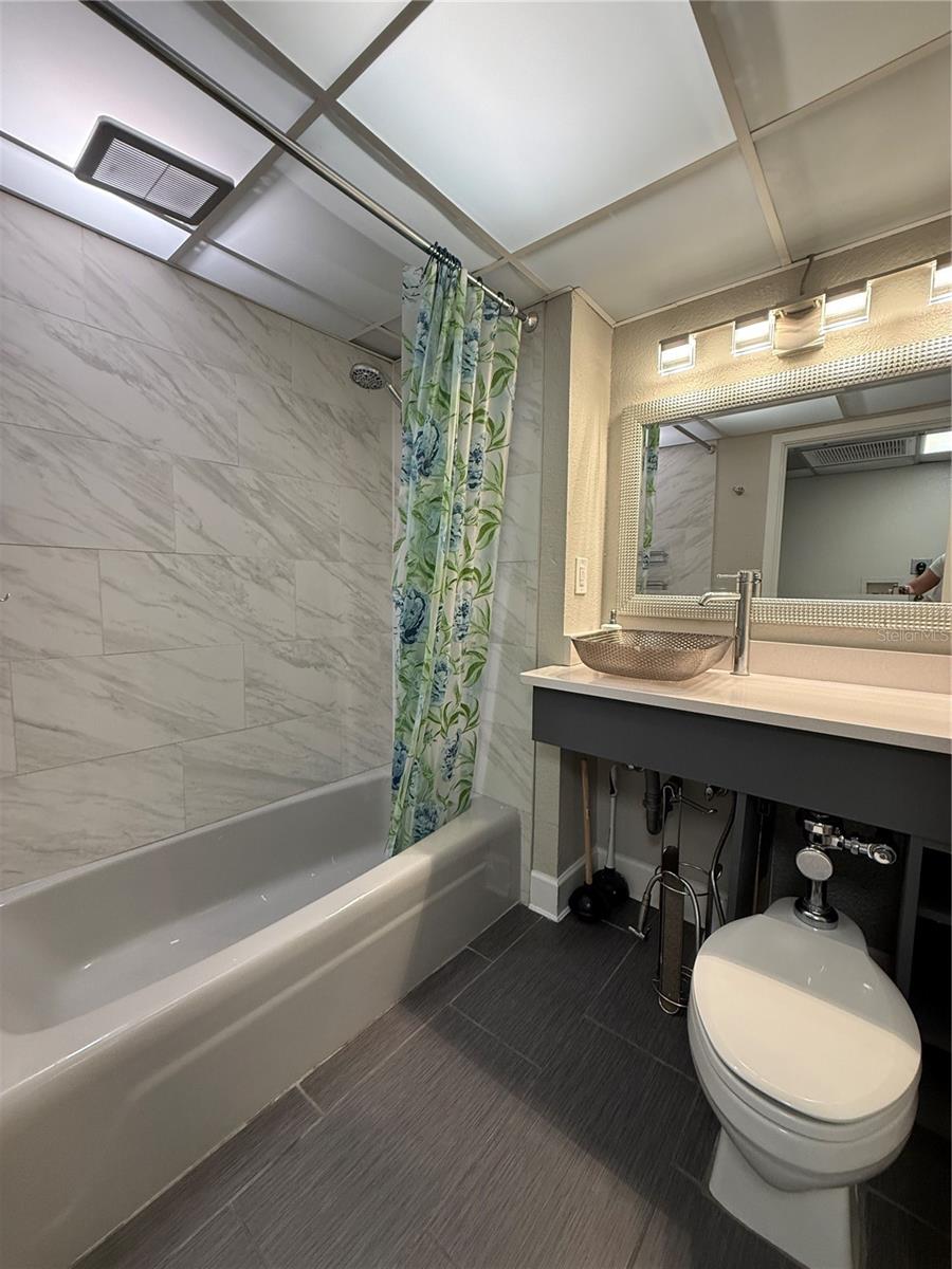 Listing photo id 25 for 151 Washington Street 321